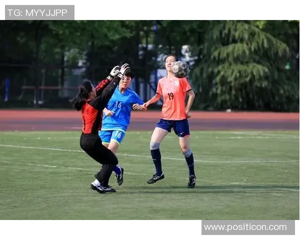 中国女足球星风采：从巾帼英雄到国际赛场的璀璨之星